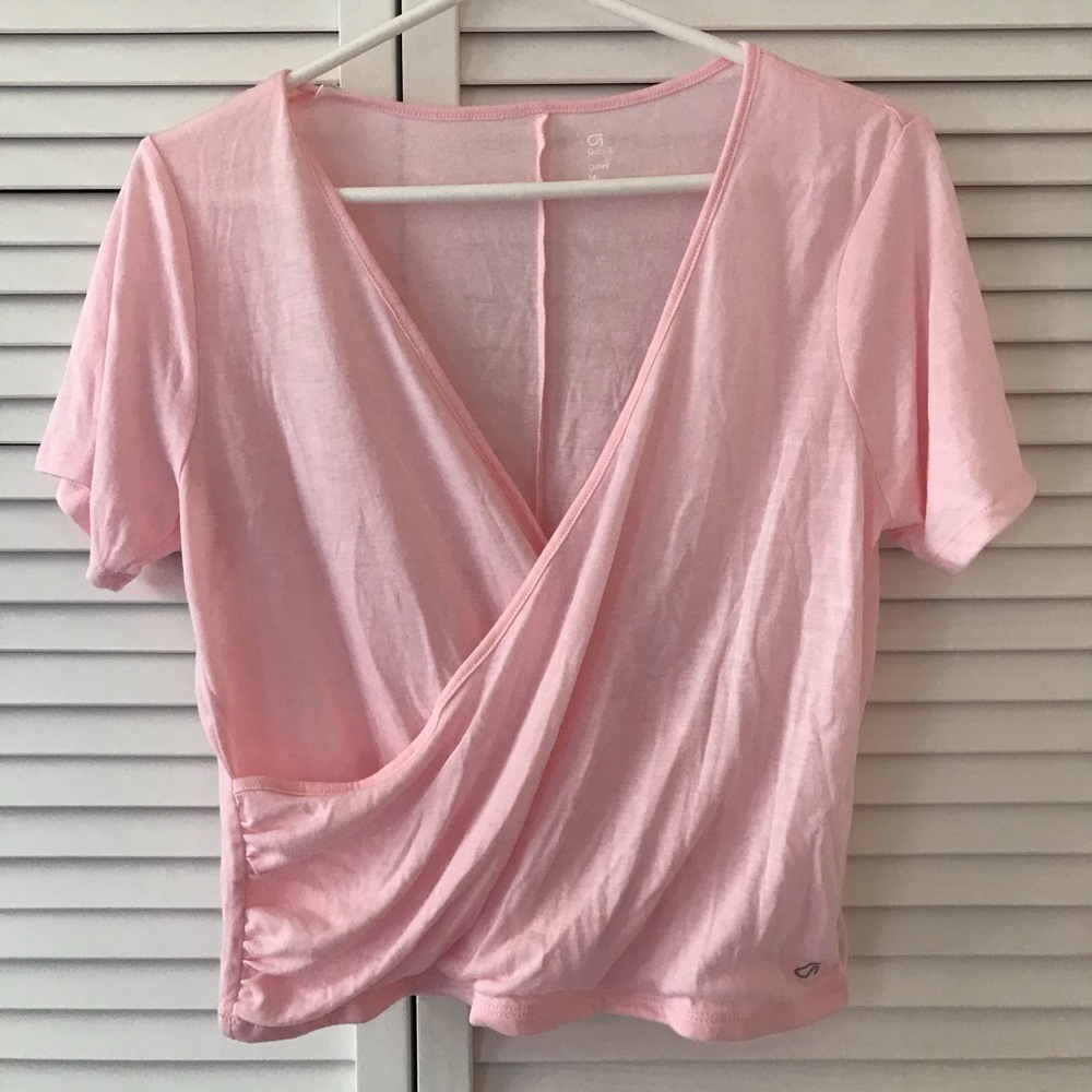 NWOT Gap size M pink workout yoga top